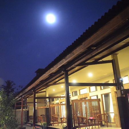 Wisma Bunda Gili Trawangan Exterior photo